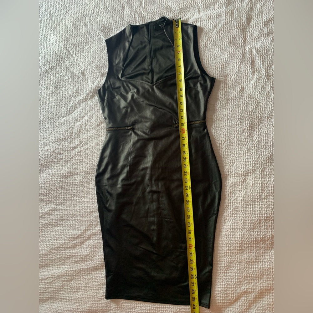 AX Paris, black bodycon, almost vampiric neckline and collar, sexy dress - Picture 7 of 10